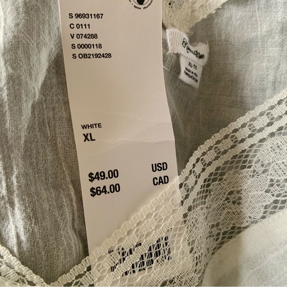 NWT KIMCHI BLUE AVA FLUTTER SLEEVE WHITE TOP XL (RUNS SMALL) - Picture 7 of 9